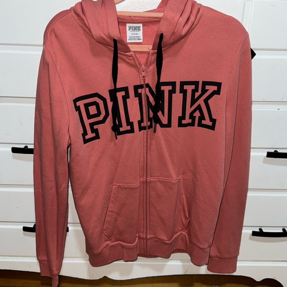 Pink VS
